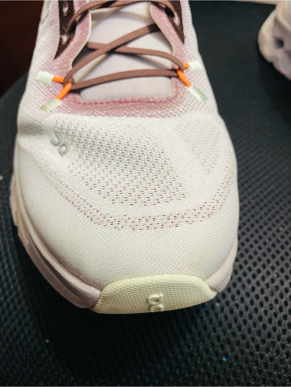 On Running Women’s White and Brown Athletic Cloud Sneakers - Picture 3 of 4